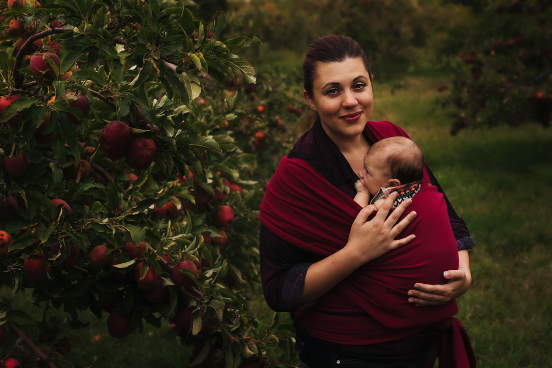 Emmett Idaho apple orchard babywearing photography
